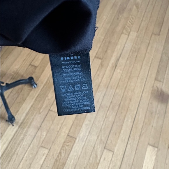 FASHION TO FIGURE Sara Off-The-Shoulder Shirt Dress BLACK 1X NEW - Picture 9 of 9